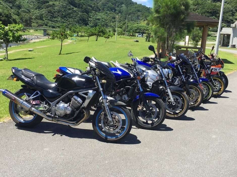 ひまじんのバイクブログ | 【後悔しない】250ccと400ccどっち？初心者が選ぶべき答えとリアルな違い