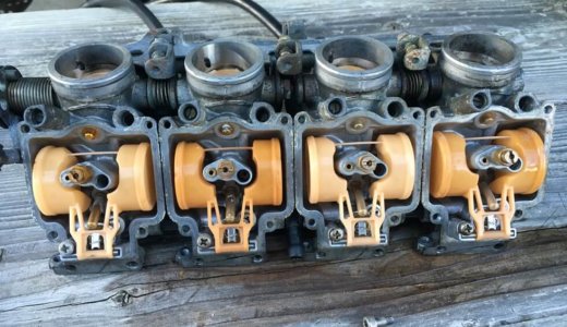 キャブ車とFI車の違いを徹底比較｜初心者はどっち？後悔しない選び方